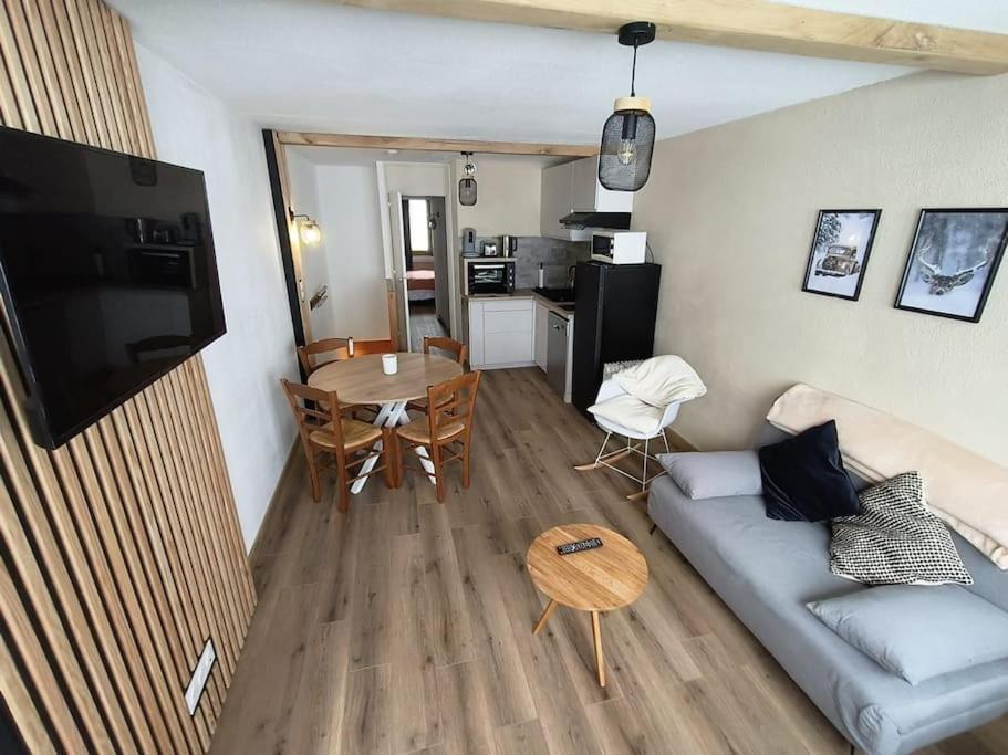 T2 Cosy Au Pied Des Pistes Leilighet Bagnères-de-Bigorre Eksteriør bilde
